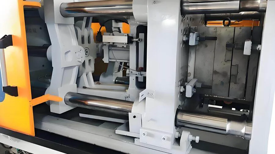 Illustration of injection molded parts with varying wall thicknesses and cooling times