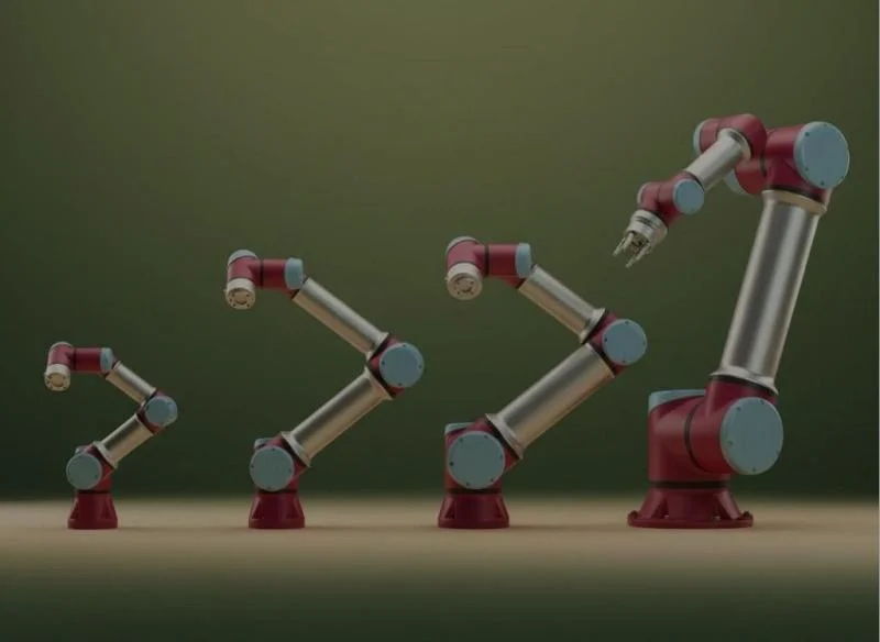 বিভিন্ন আকারের তিনটি রোবোটিক বাহু =